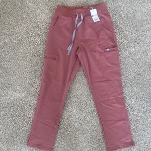 FIGS Mauve Yola Scrubs